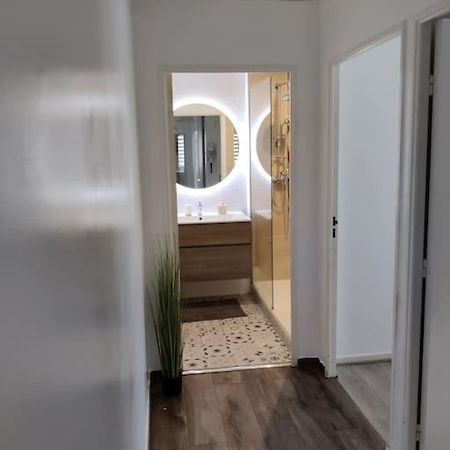 App 5 Pers, Parking, 3Mn Rer A, 40 Mn Du Centre De Paris, Cergy Le Haut Apartment Luaran gambar