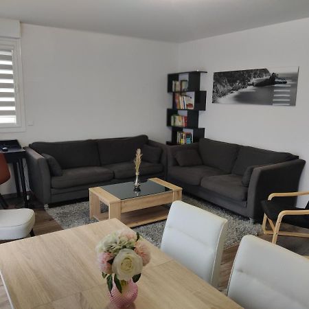 App 5 Pers, Parking, 3Mn Rer A, 40 Mn Du Centre De Paris, Cergy Le Haut Apartment Luaran gambar