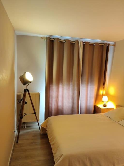 App 5 Pers, Parking, 3Mn Rer A, 40 Mn Du Centre De Paris, Cergy Le Haut Apartment Luaran gambar