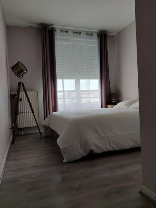 App 5 Pers, Parking, 3Mn Rer A, 40 Mn Du Centre De Paris, Cergy Le Haut Apartment Luaran gambar