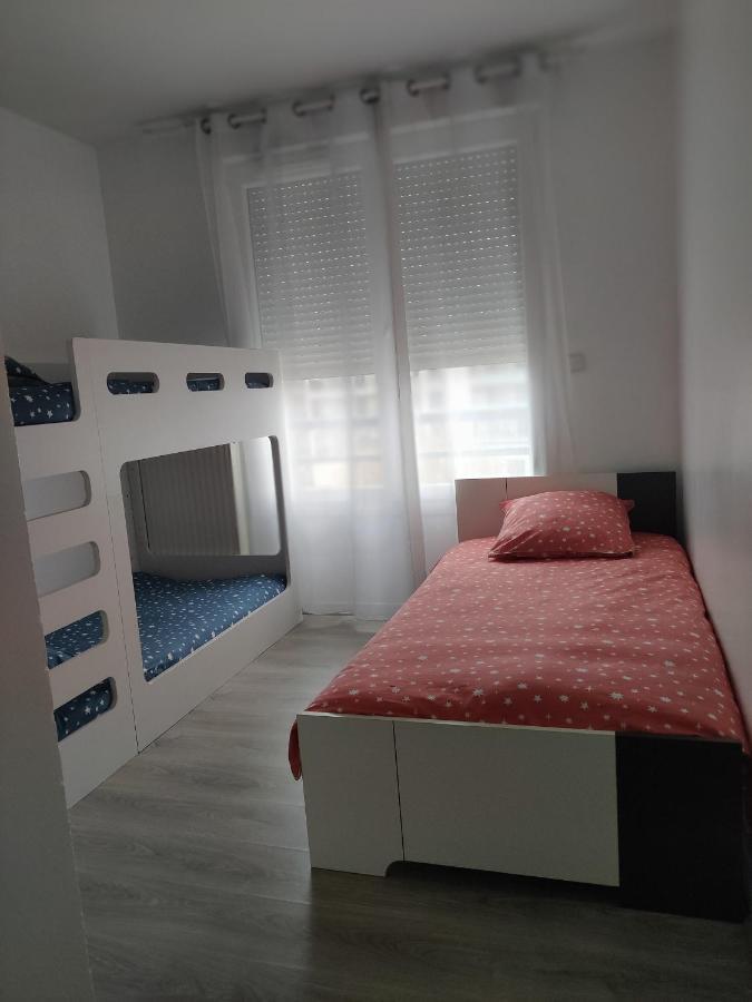 App 5 Pers, Parking, 3Mn Rer A, 40 Mn Du Centre De Paris, Cergy Le Haut Apartment Luaran gambar