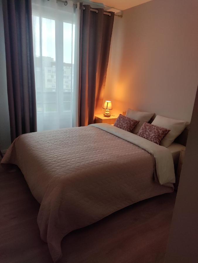 App 5 Pers, Parking, 3Mn Rer A, 40 Mn Du Centre De Paris, Cergy Le Haut Apartment Luaran gambar